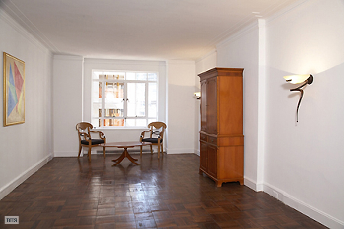 Photo 1 of 25 Central Park West, Upper West Side, NYC, $2,470,000, Web #: 493626